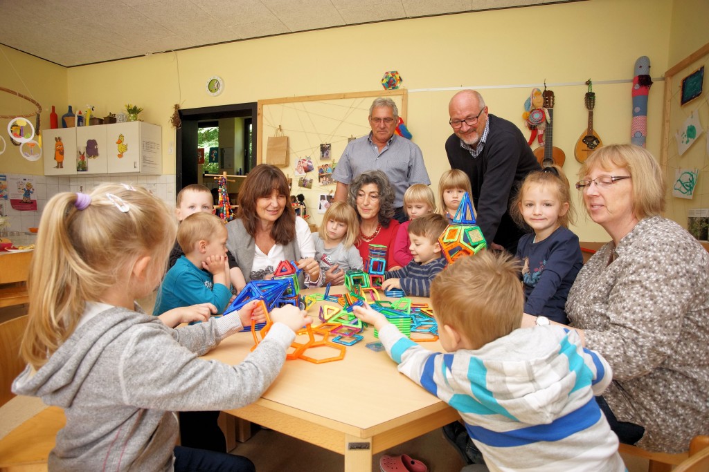 Mechthild Heil Mdb Begrusst Den Entwurf Des Gesetzes Zum Weiteren Ausbau Der Kindertagesbetreuung Aufgestockte Mittel Fur Zusatzliche Kita Platze Kommen Auch Den Tragern In Ahrweiler Und Mayen Koblenz Zu Gute Mechthild Heil Mdb